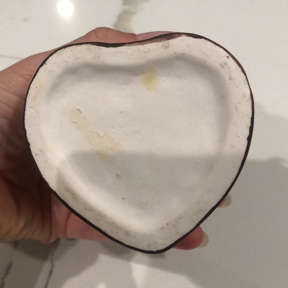 Heart shaped vintage jewelry box - Picture 6 of 9